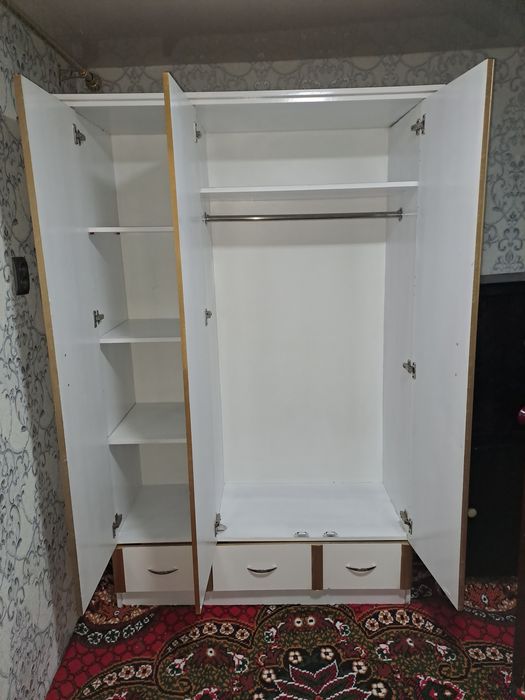 Шкаф для прихожей