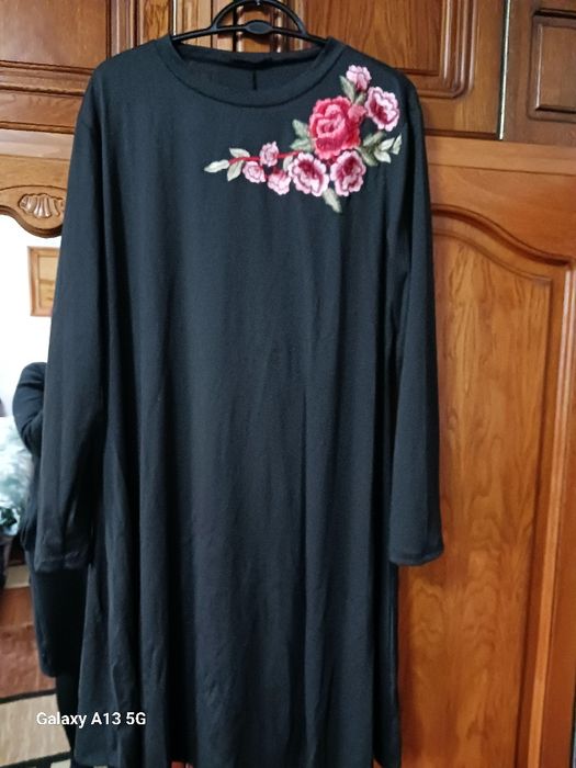 Rochii midi mărimea L-xl