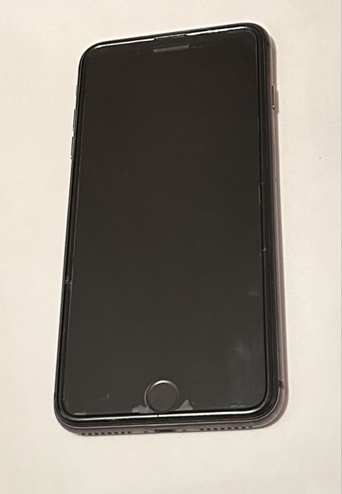 Продам iPhone 8 Plus