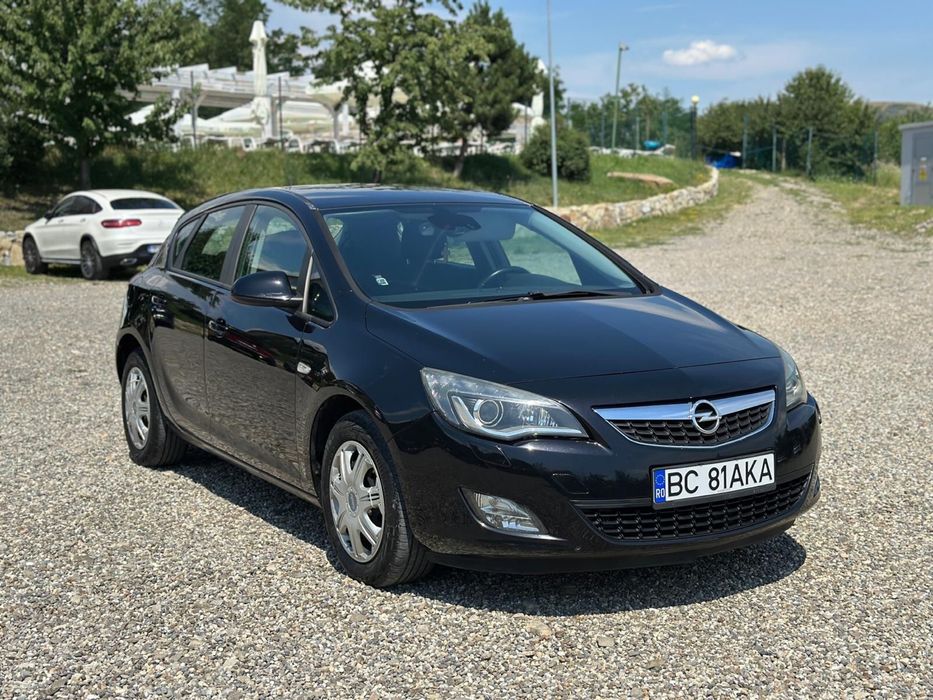 Vand/Schimb cu ATV Opel Astra J