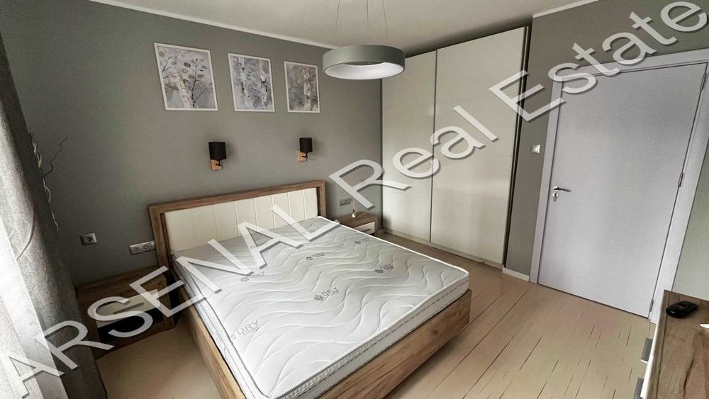 Двустаен апартамент под наем, Медицинска академия