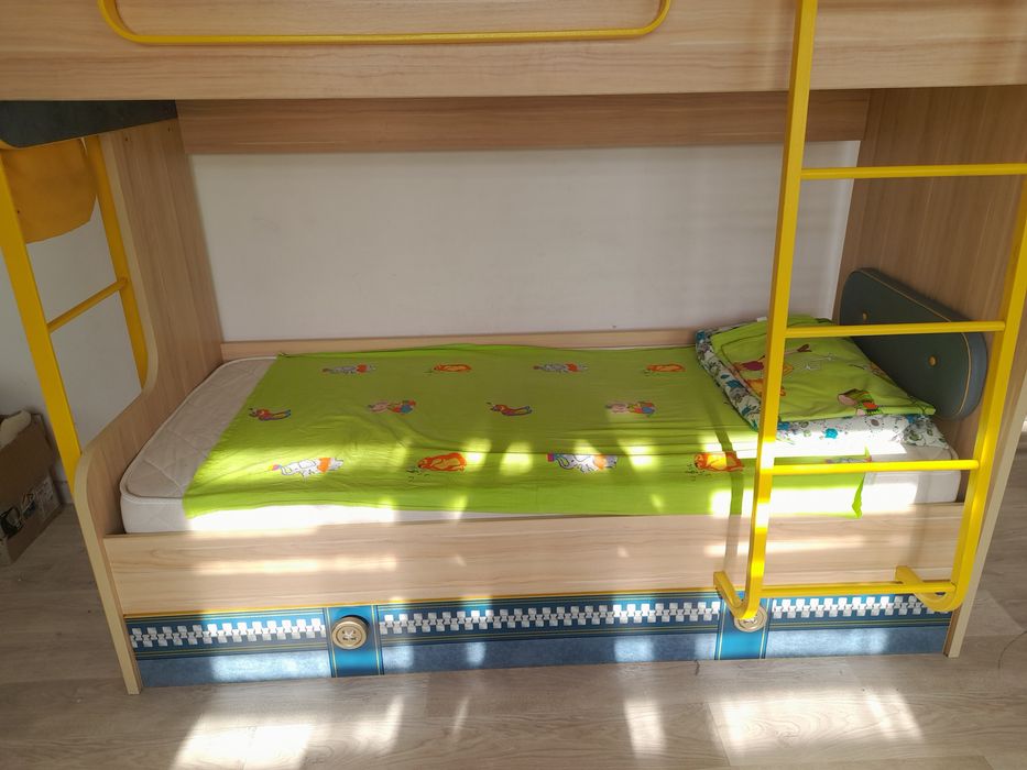 Кровать двух Ярусную