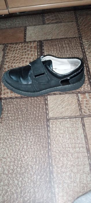 Кроссовки,туфли детские