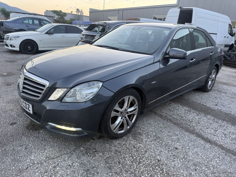 На Части w212 Mercedes E 250 cdi / Ръчка /Harman Kardo