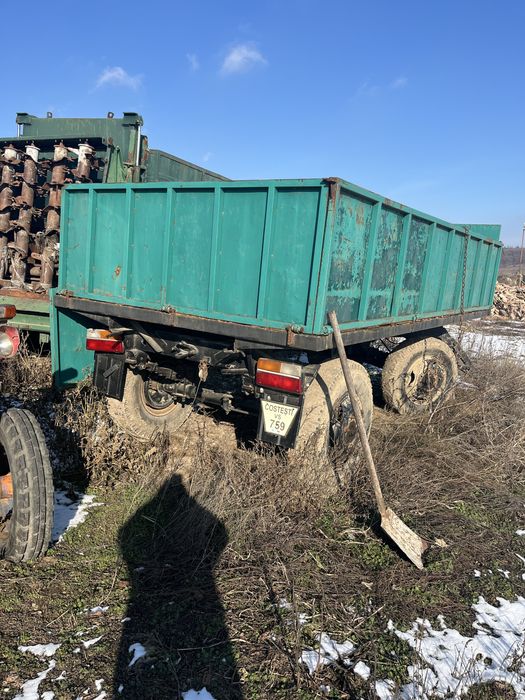 Tractor U650 plug si remorca