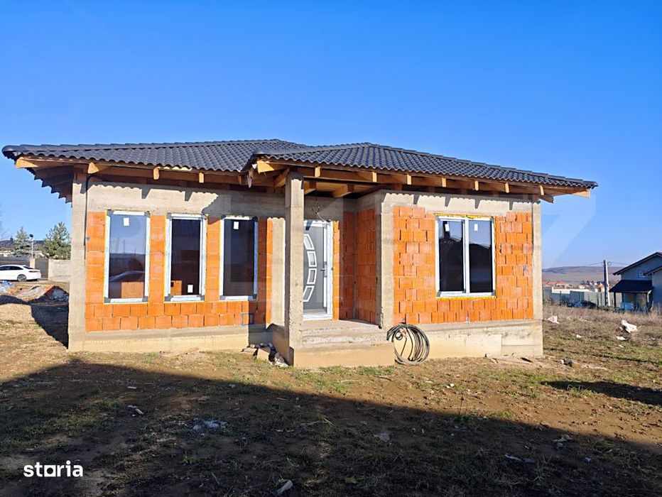 Casa moderna | 600 mp teren | Terasa acoperita | Paleu | Langa Oradea