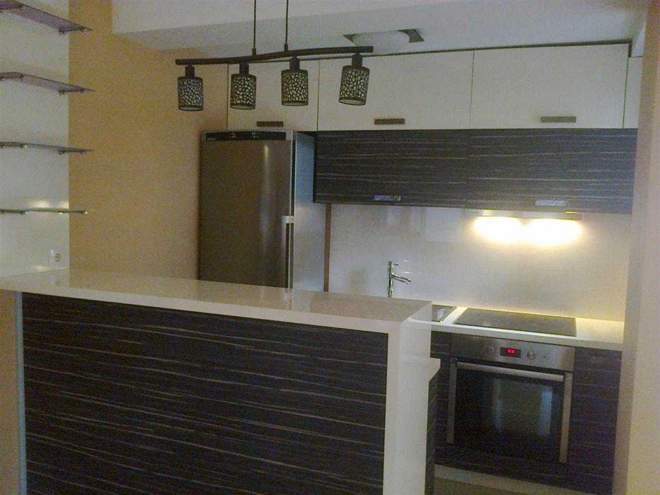 Дава се под наем Двустаен апартамент в Бургас, Братя Миладинови - 53 кв.м за 204 € - Снимка #3