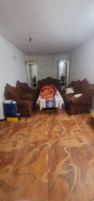 Срочно продам Камод+ зеркало+2 пенала,мягкая, спальный гарнитур.