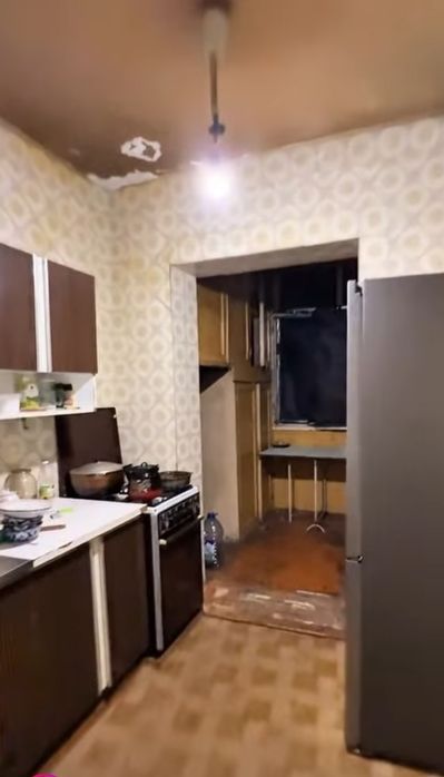 Себзорда 3 хонали Уй сотилади.Узимники.