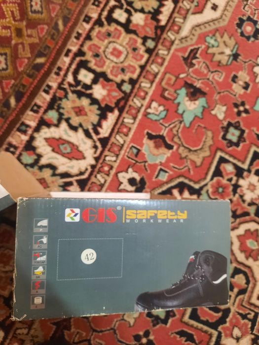 продам зимний спец ботинка