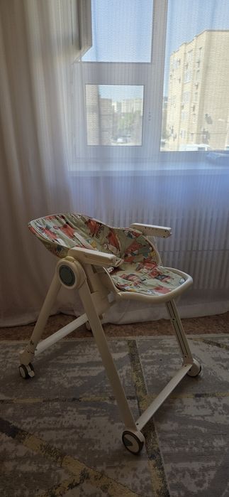 Стул для кормления