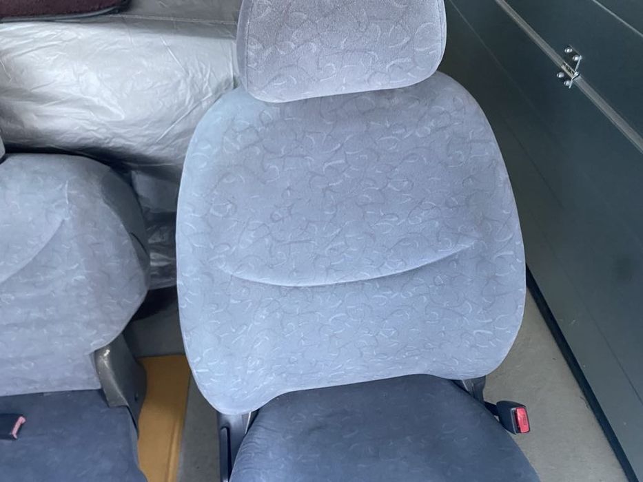 Салон за тойота ярис