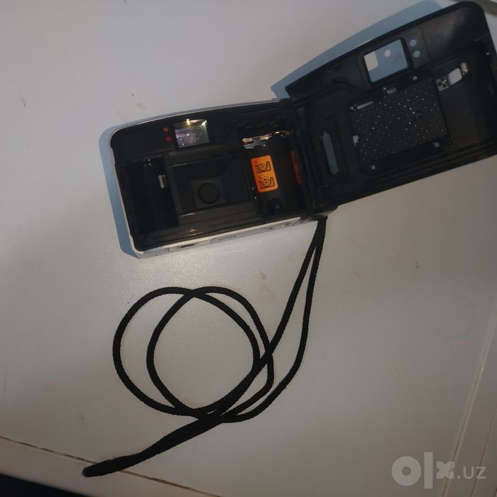 винтажный компактный пленочный фотоаппарат Olympus Trip XB41 AF.
