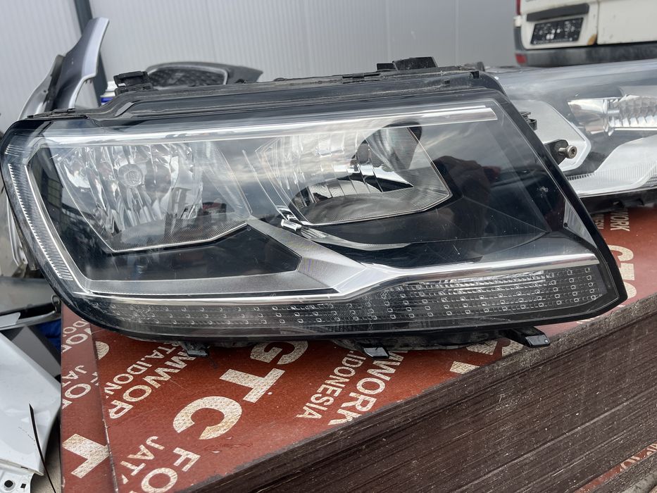 Фар VW Tiguan 2016-