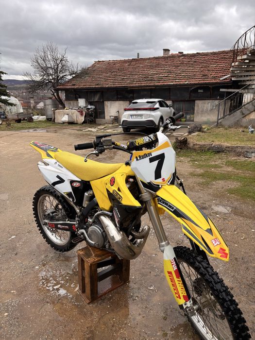 Suzuki rm 250.