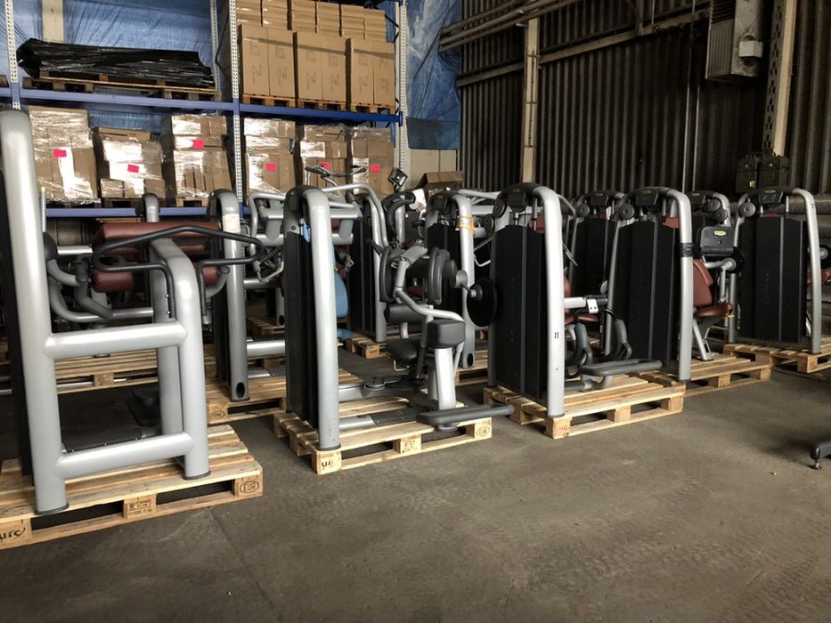 Depozit aparate fitness technogym