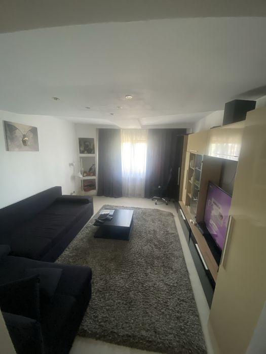 Vand apartament 4 camere