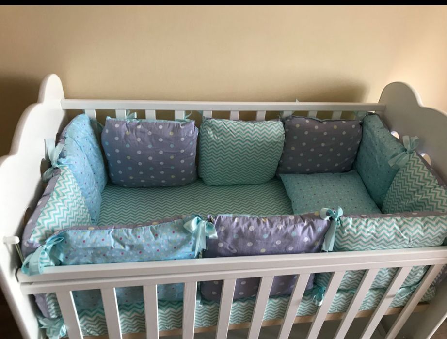 Детская кровать белая