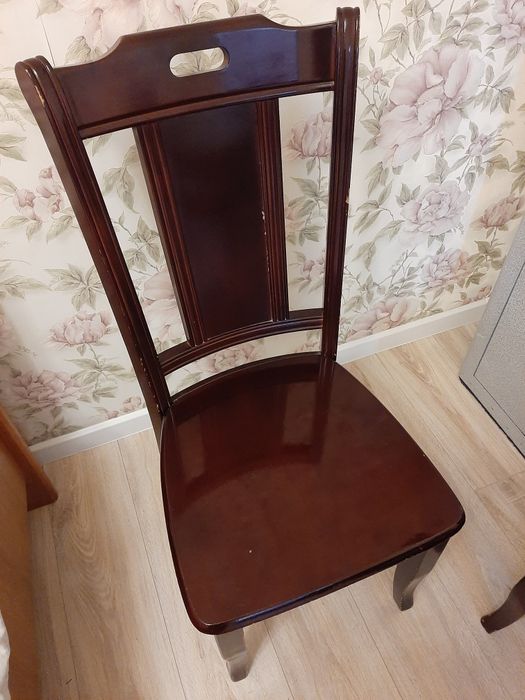 Стол сатылады Продается