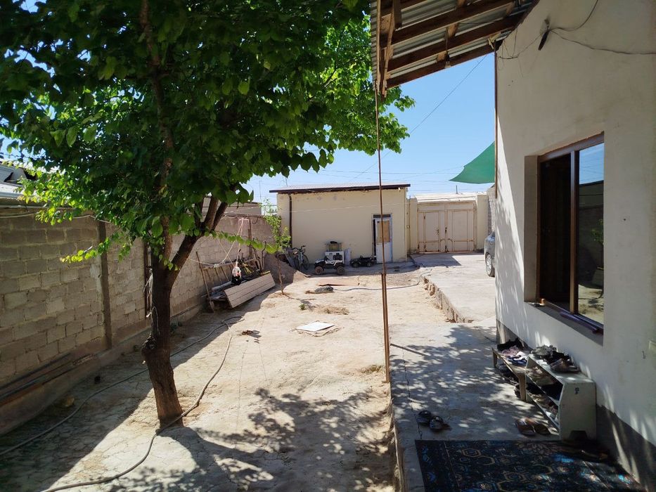 3 - Sotx 4 - xona Xovli sotiladi