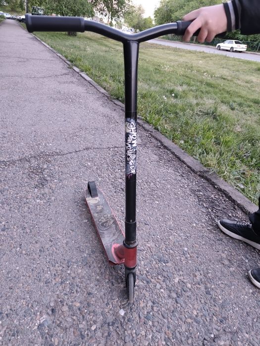 Продам самокат трюковой