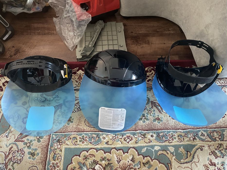 Защитные щитки новые