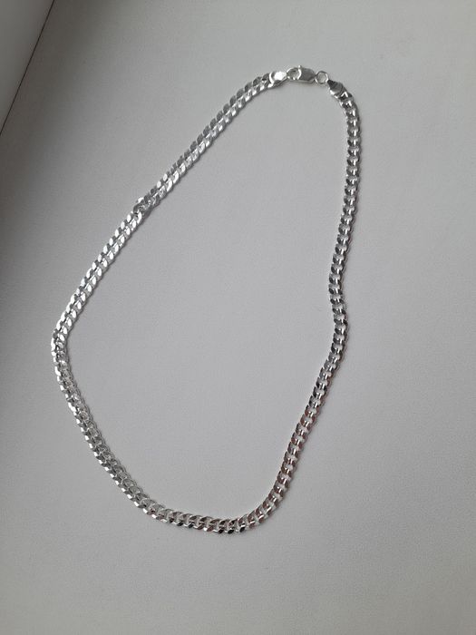 Цепочка продаётся