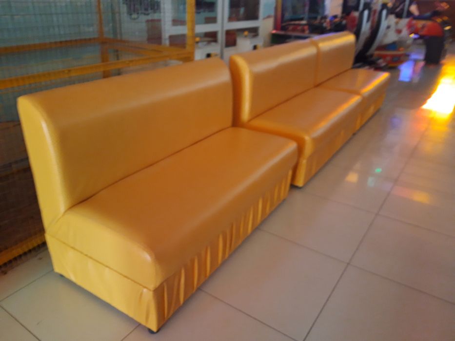 Перетяжка Диванов