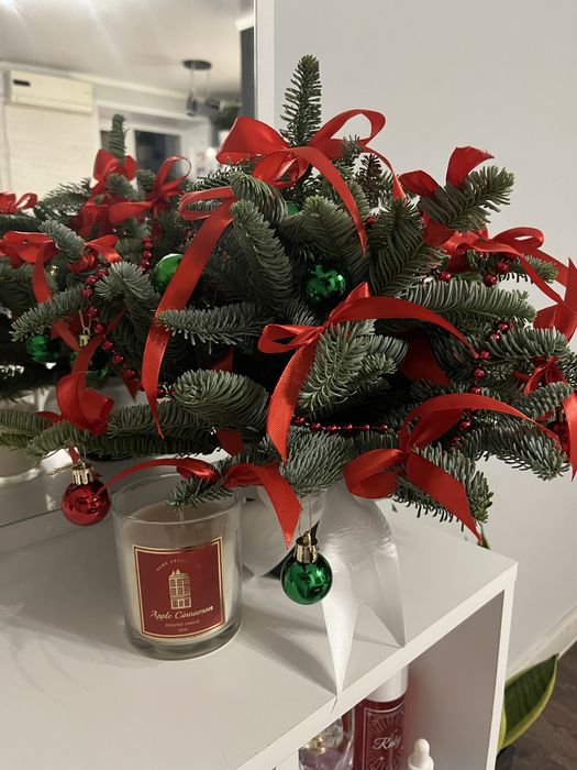 Новогодние композиции из нобилиса