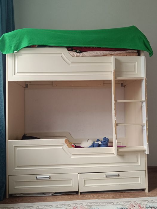 Отдам даром двухярусная кровать