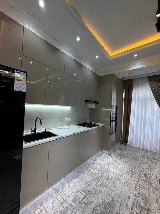 Продаётся 4/3/8, новостройка, Саракулька, кафе Суро