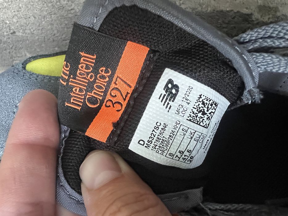 New Balance 327!