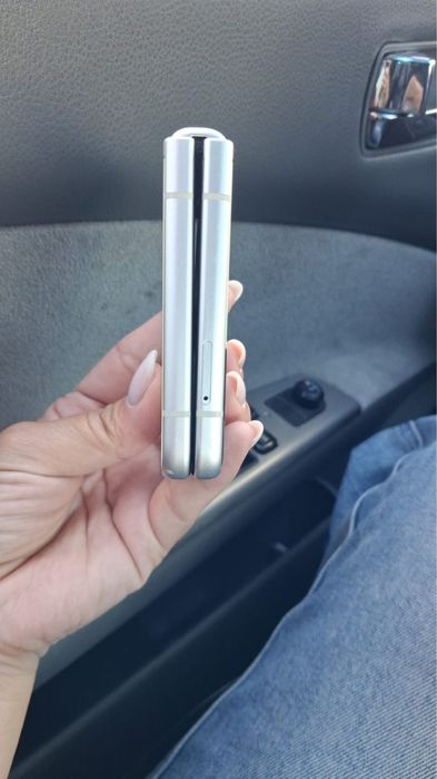 Galaxy Z Flip3 5G