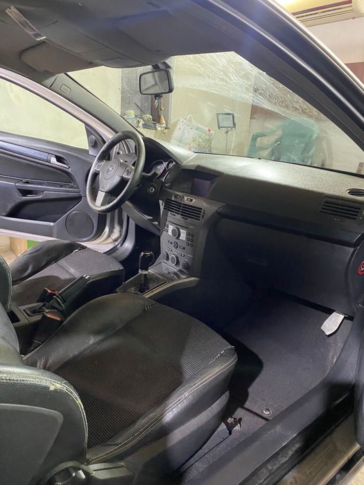 Vand Opel Asta GTC