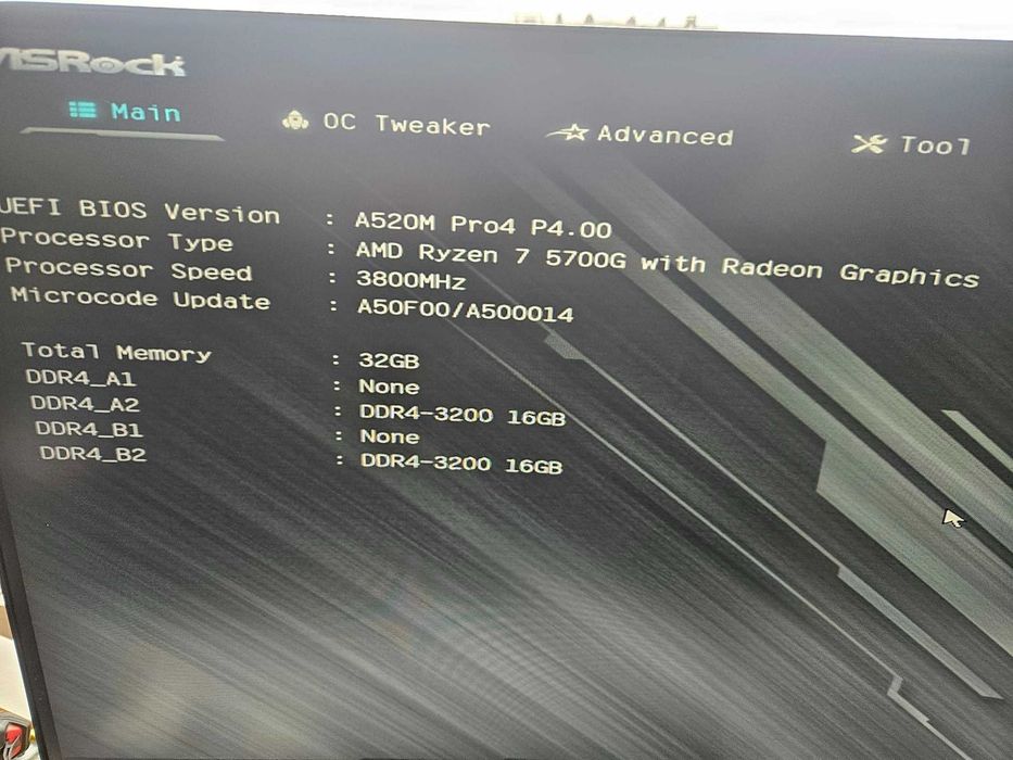 Комбо AMD Ryzen 7 5700G с RGB AMD охладител  + дънна платка ASRock A520M PRO4  + SSD 128GB