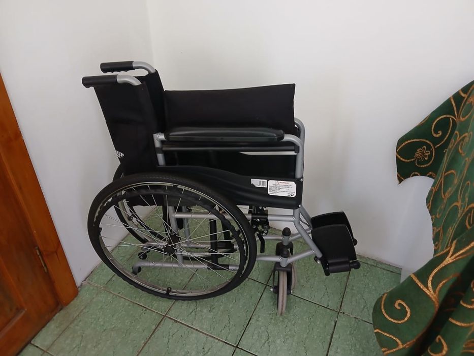 Инвалидная коляска
