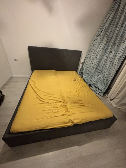 Pat tapițat Haslev  160x200 cu ladă depozitare – model HASLEV
