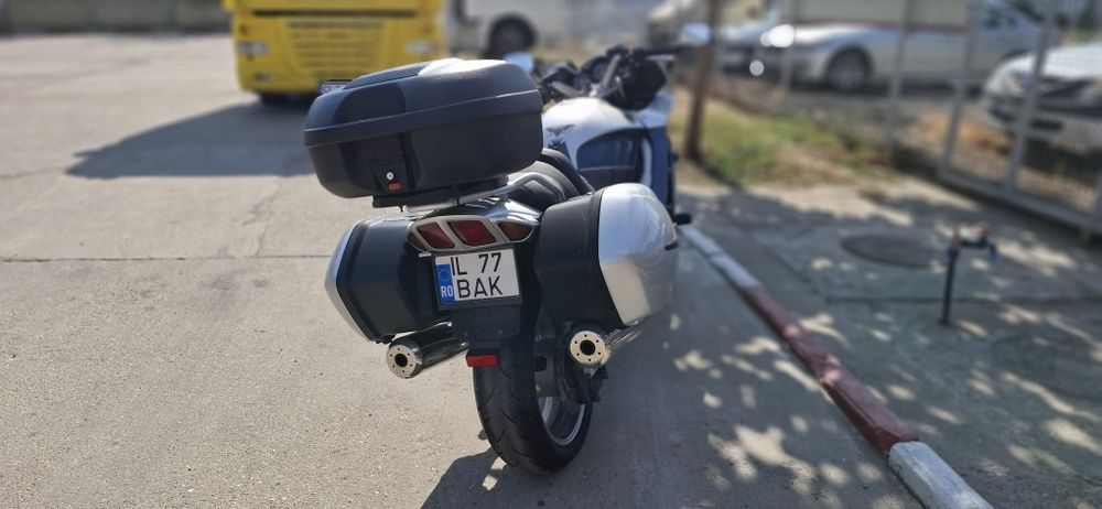 Vând motocicleta FJR1300A