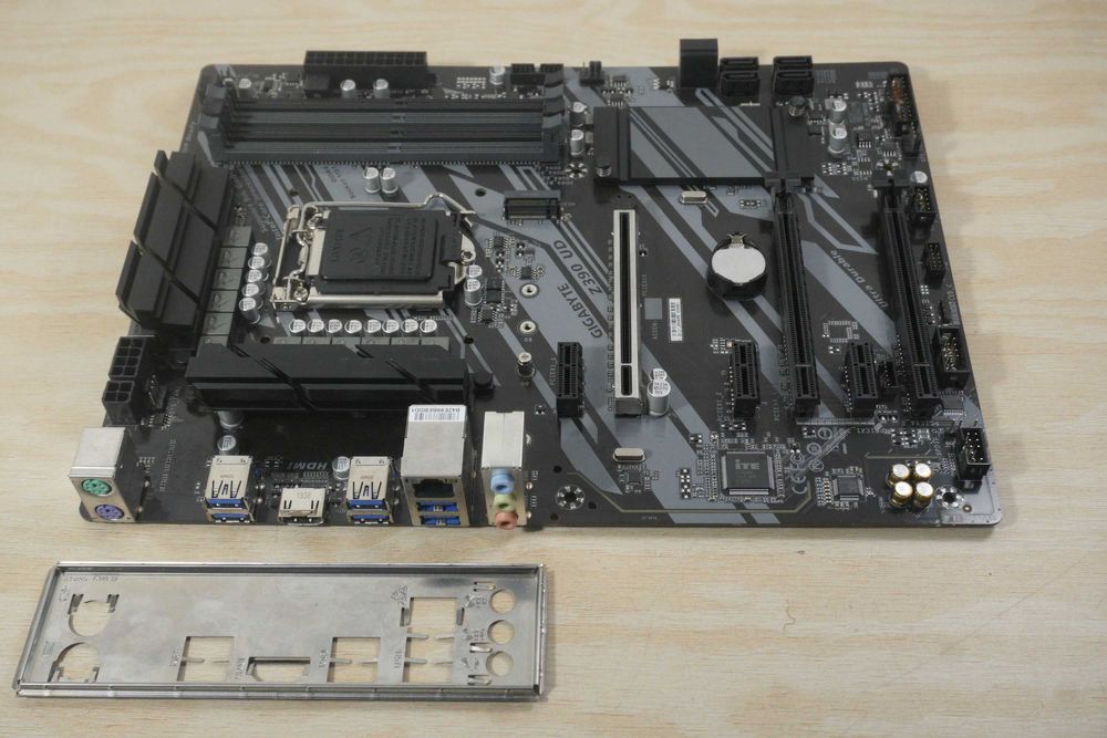 дъно дънна платка Gigabyte Z390 UD/ LGA 1151 v2 /вкл. ДДС