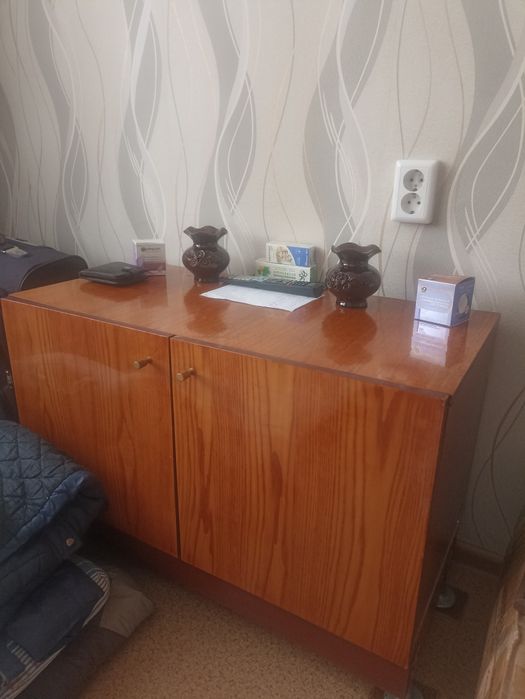 Продается тумбочка