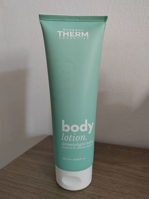 Crema hidratanta de corp Synergy