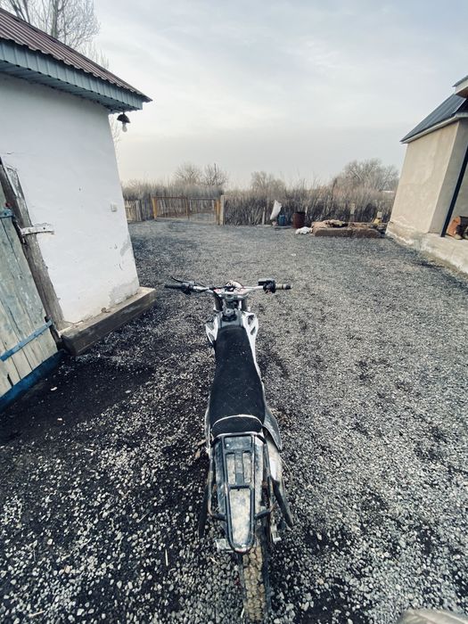 Мотоцикл 250 куб