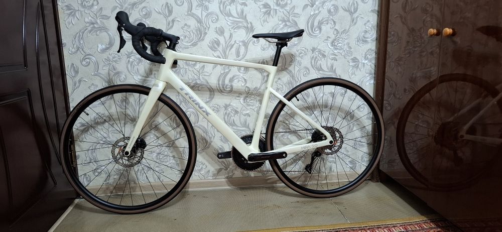 Велосипед Trinx Mira 3.0 Carbon