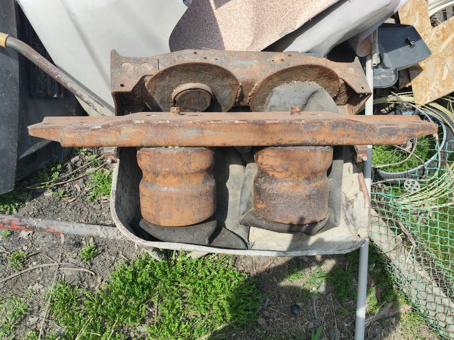 Подушка на 814 мерс