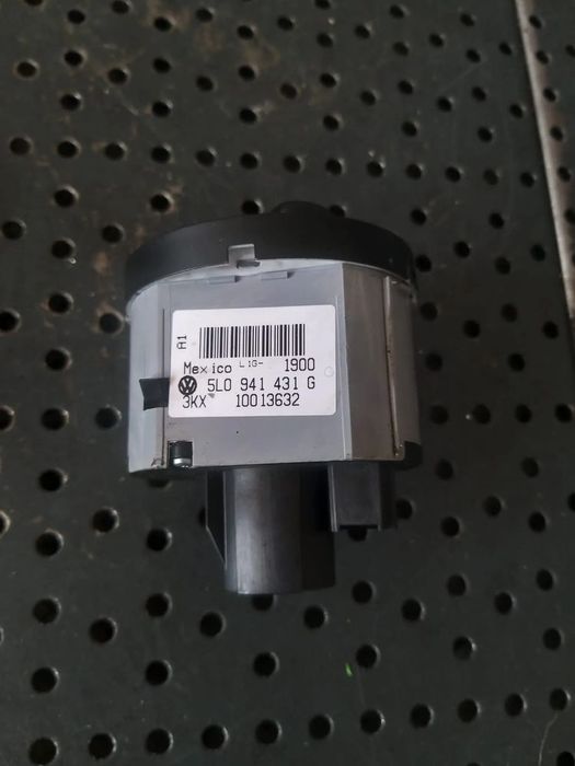 Bloc lumini skoda yeti 5l 5l0941431g 10013632