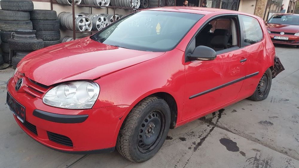 Dezemembram Golf 5 1.9 BLS