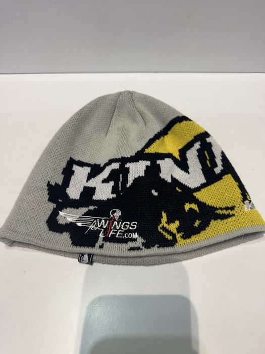 Мъжка зимна шапка KINI RED BULL