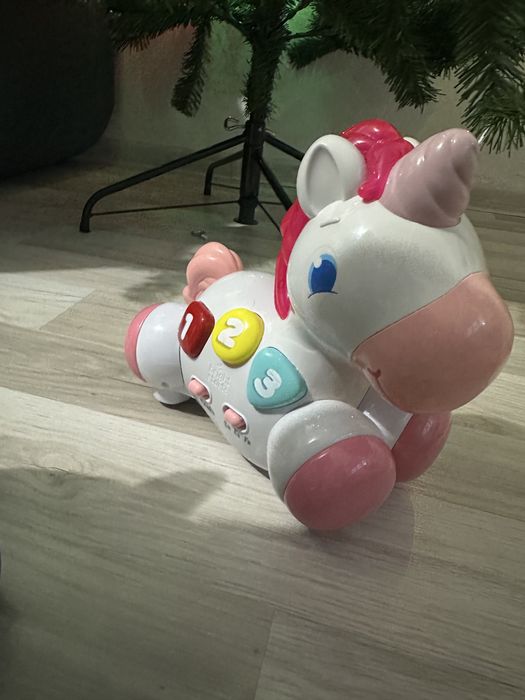 Интерактивна играчка Bright Starts - Вълшебният еднорог Rock & Glow