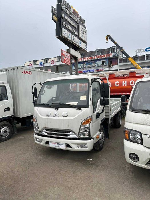JAC J3  bortavoy 5 tonnagacha garantiya  bor rassirochka qilsa boladi
