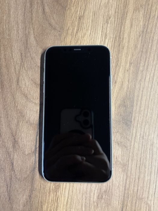 iPhone 11, 128 гб с коробкой